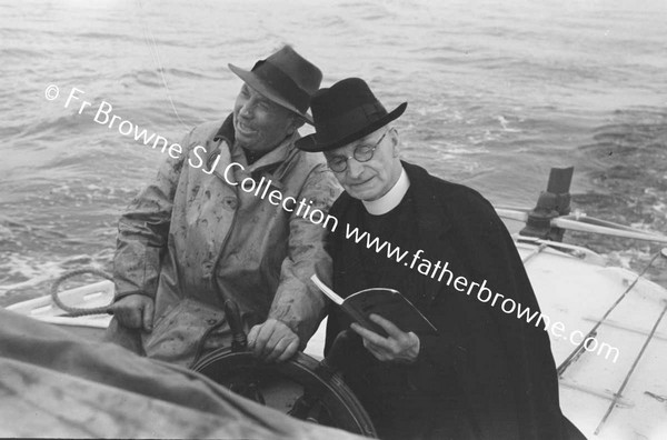 BOATS AND BOATMEN WITH LIFEBOAT TO INNISHMAAN CASHLA BAY  FR KILLEAN PP AND FR KEANE S.J.